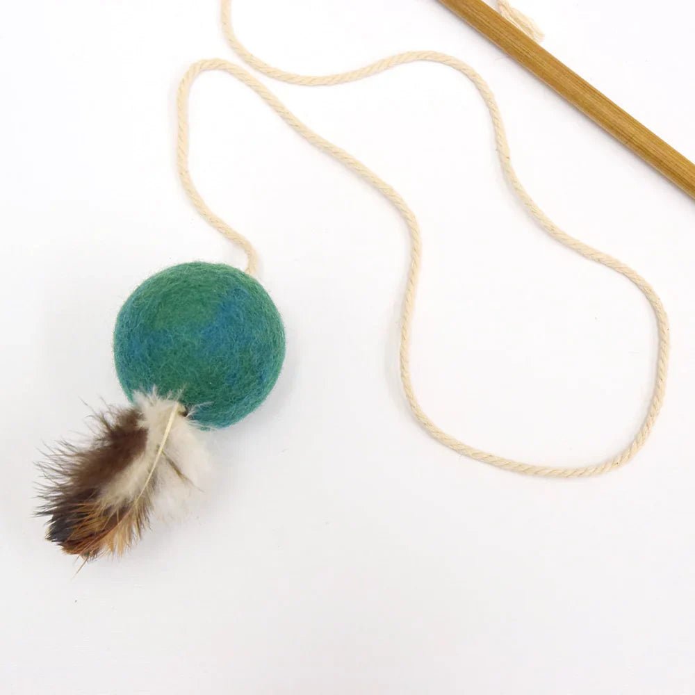 Handmade Feather Teaser Cat Wand - Teal Ball - Pryde Pets | prydepets.com