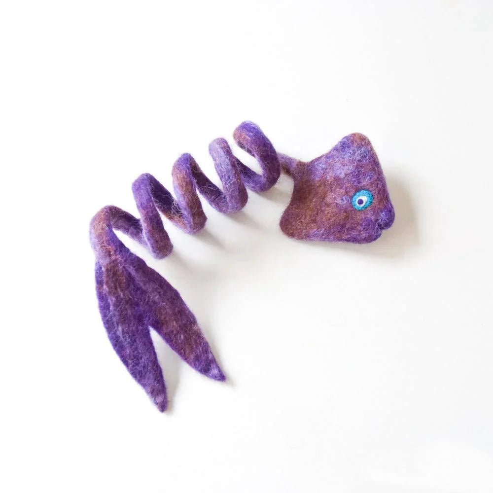 Handmade Felt Fish Spring Cat Toy - Purple - Pryde Pets | prydepets.com