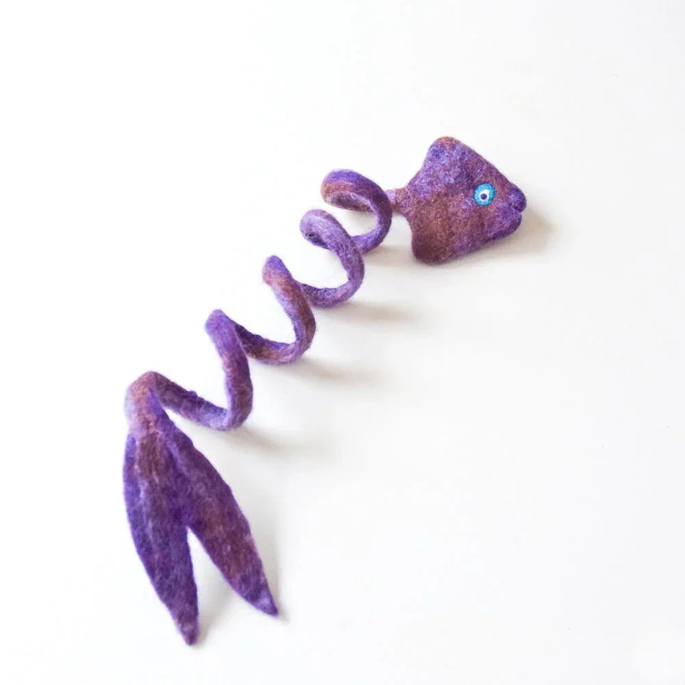 Handmade Felt Fish Spring Cat Toy - Purple - Pryde Pets | prydepets.com